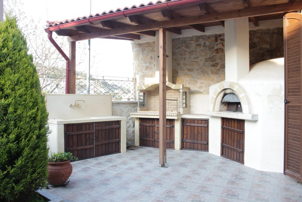 Artemisia Traditional Home Choudetsi ภายนอก รูปภาพ