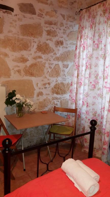 Artemisia Traditional Home Choudetsi ภายนอก รูปภาพ